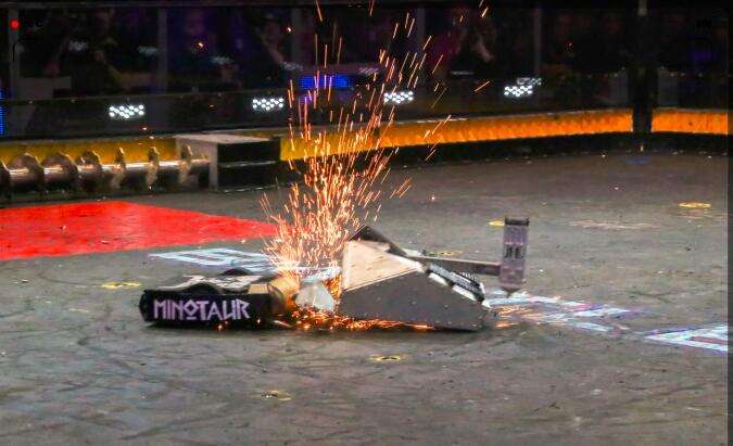 格斗机器人电机是选用有刷电机还是无刷电机